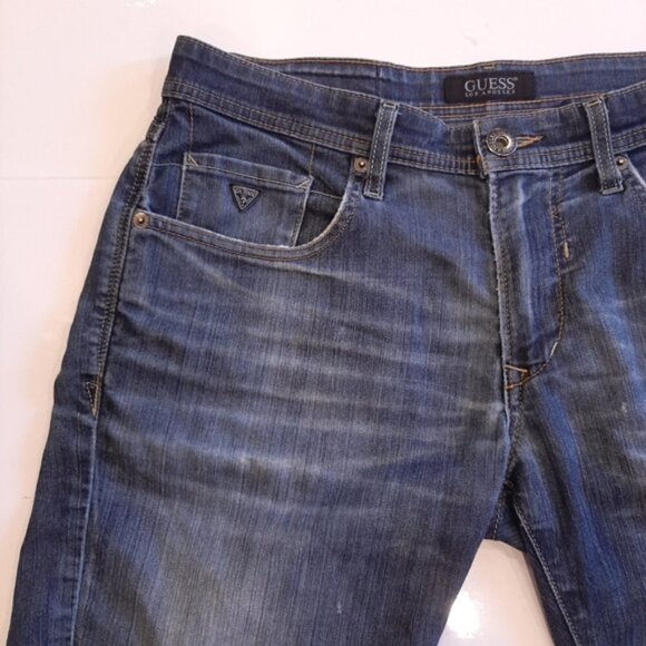 GUESS Vermont Slim Custom Cut Off Denim Shorts Distressed Dark Wash Jean - Picture 2 of 14